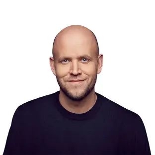 Läs mer om artikeln Spotify grundaren Daniel EK möter Precidentseller med cd spelare och knapptelefon i fickan 2010. Hoppa av fjärren/Pendeln här blir det bra att sälja idag